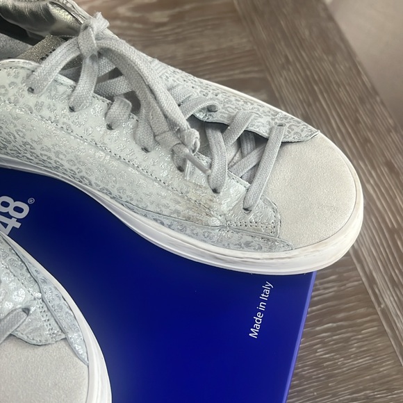 P448 John-w-Leo/sil sneakers - Picture 3 of 7